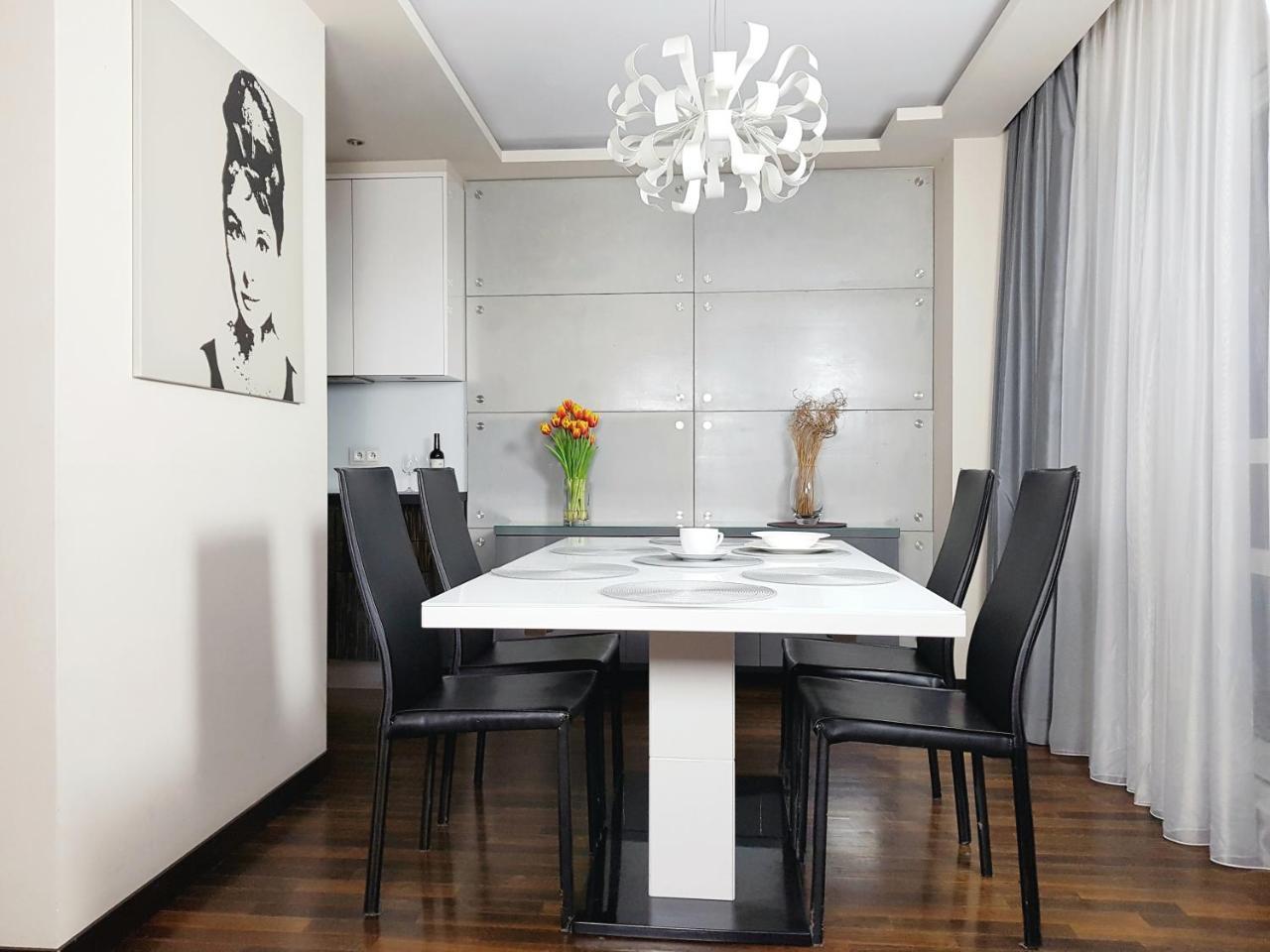 Chopin Apartments - Platinum Towers Varsovie Extérieur photo
